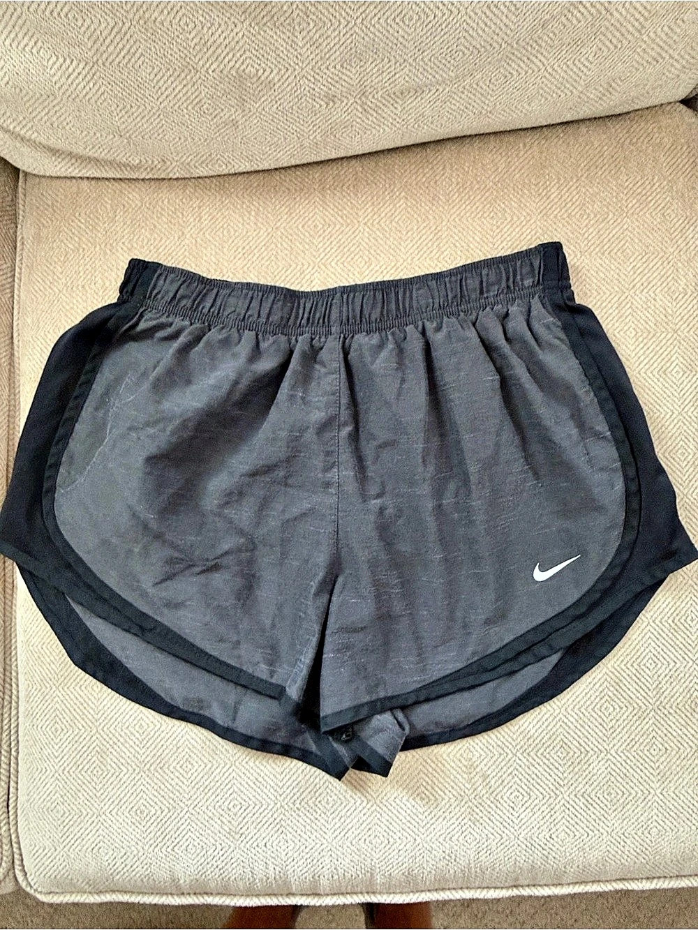 Nike Women's Dri-FIT Tempo Running Shorts Black Large